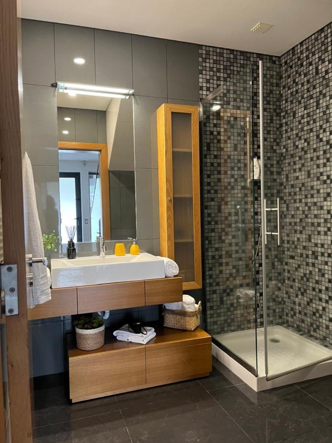 Homestay Crystal House Angra do Heroismo